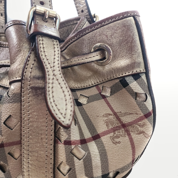 Burberry Gold/Beige Lazer Cut Check Haymarket Drawstring Tote - Picture 3 of 13
